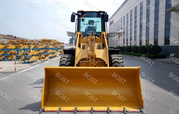 Фронтальный погрузчик LUGONG  LG940