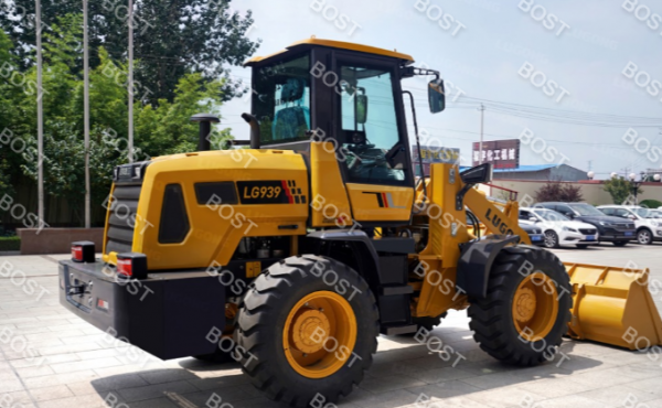 Фронтальный погрузчик LUGONG LG939